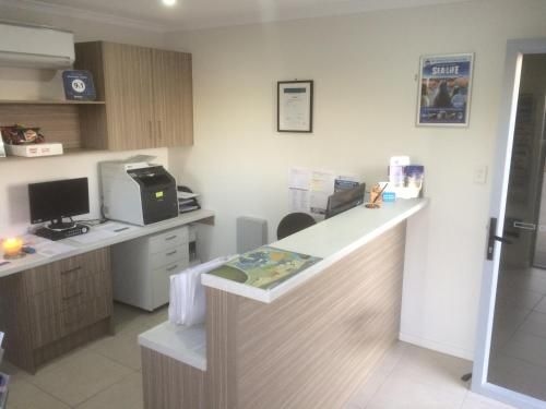Direct Hotels - Breeze on Brightwater4
