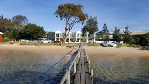 Bayview Apartments0