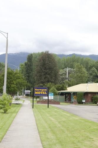 Snowgum Motel1