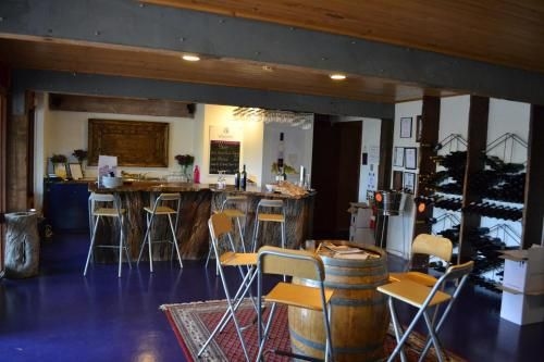 Cabernet Cottage1