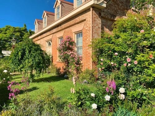 The Racecourse Inn1