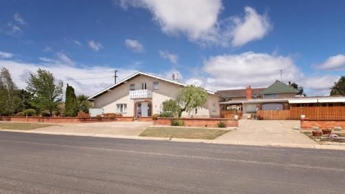 Sierra Villa Lodge0