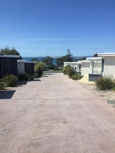 Old Pier Apartments0
