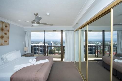 Longbeach Resort - Private Apartments1