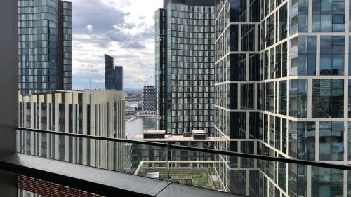 Winston Apartments Docklands4