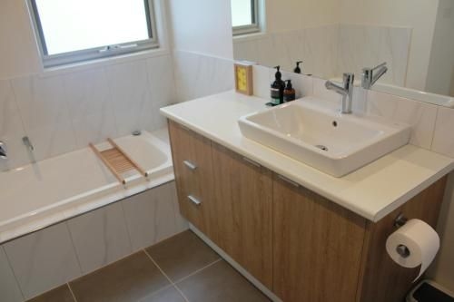 Wayamba - Brand new home1