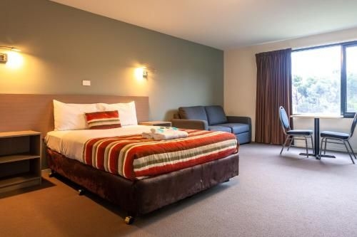 Kingston Hotel0
