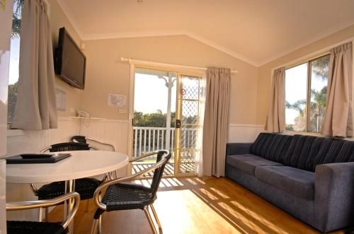 Barrack Point Holidays1