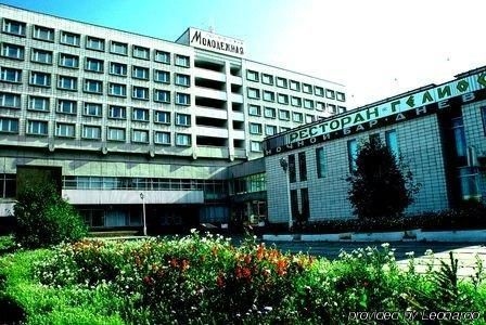 Molodezhnaya3