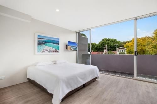 Bondi Beach Studio King Suite + Balcony (Bondi Beach Studio King Suite + Balcony - Road 9)0