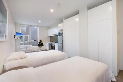 Bondi Beach Studio King Suite 10