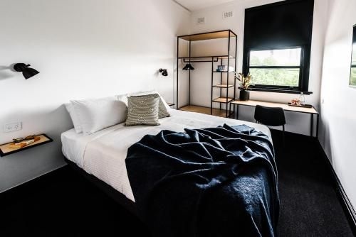 Sydney Park Hotel4