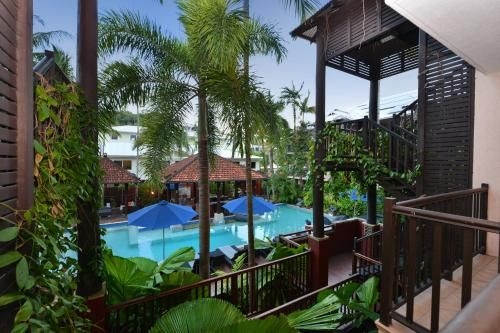 Poolside @ Hibiscus2