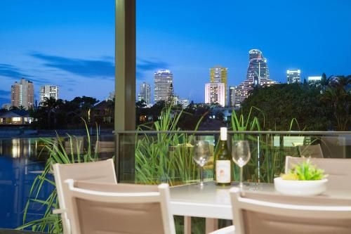 Lumiere' Broadbeach2