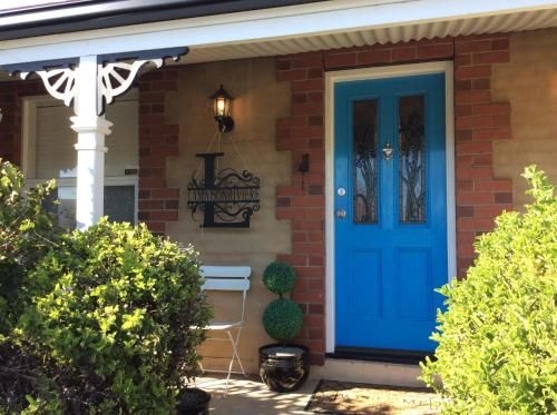 La Maison Riviere - THE RIVER HOUSE Bed & Breakfast0