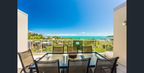 Sea Forever on Azure Seas - Airlie Beach0