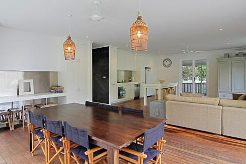 77 Butler Street, Byron Bay - Lantana Beach House0
