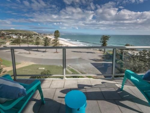 King of North Bay - 103 Gold Coast Drive0
