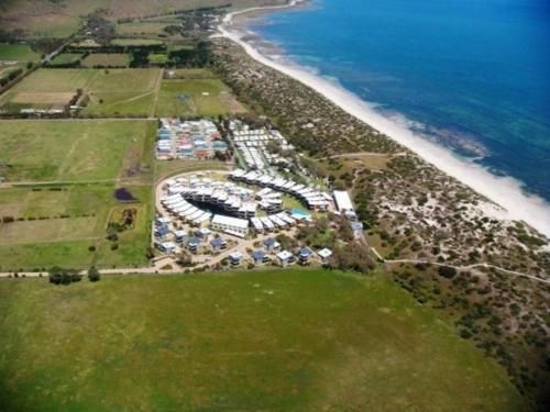 South Shores Trevally Villa 38 - South Shores Normanville3