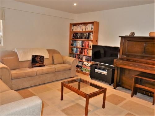 11 Riley St - Stylishly Modern3