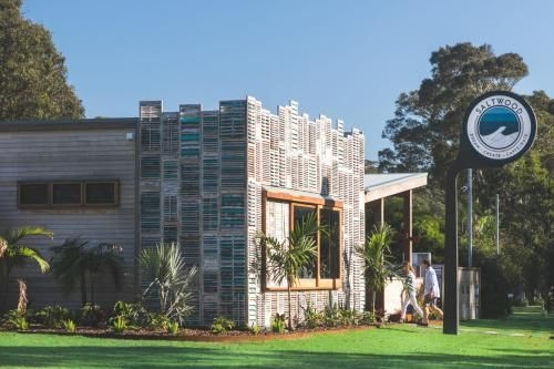 681 Murramarang Rd - Retro Beach Cottage4
