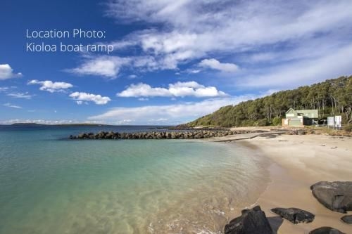 681 Murramarang Rd - Retro Beach Cottage2