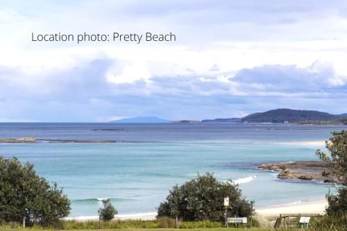 681 Murramarang Rd - Retro Beach Cottage1