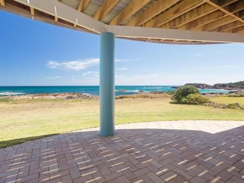 The Whale Watcher', 1/6 Birubi Lane - waterfront unit with stunning views, level access0
