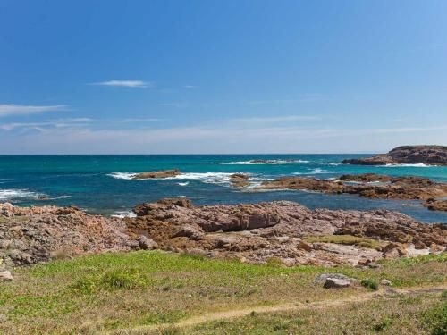 The Whale Watcher', 1/6 Birubi Lane - waterfront unit with stunning views, level access3