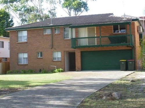 Catalina', 7 Catalina Close - Air conditioned large home with boat parking1