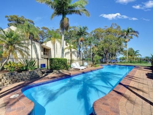 15 'The Moorings', 4 Cromarty Road - stunning with water views & pool2
