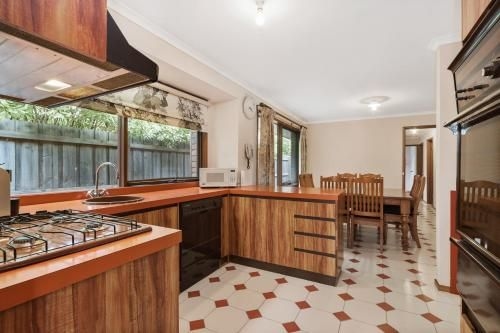 Kennington Cottage0