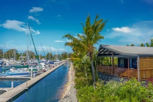 Tin Can Bay Marina Villas3