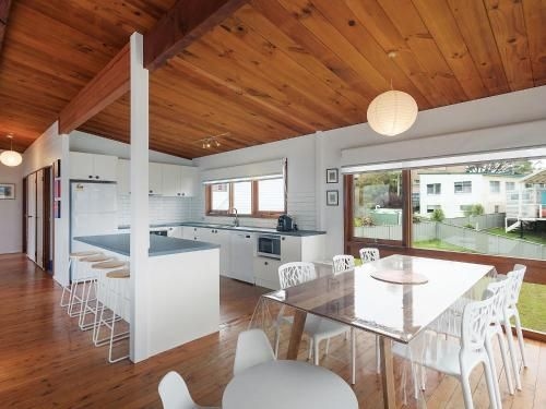 17 Dulling Street - Beach House1