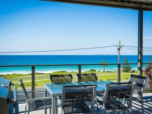 81 Dalmeny Drive - Beach House0