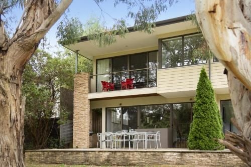 Lake Daylesford Lodge 72