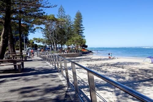 Columbia Point U6, 7 Bulcock Beach Esp3