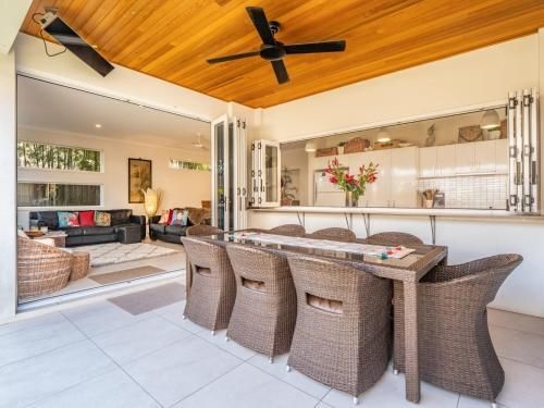 Coolum Street 41, Dicky Beach2