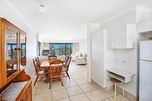 Lowanna Unit 14, 24 Bulcock Beach Esplanade, Bulcock Beach1