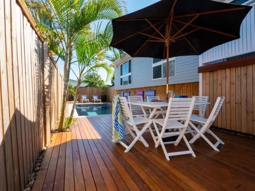 Hume Street 22, Golden Beach0