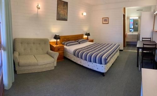 Finley Motel0