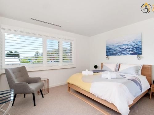 Luxury in Corlette - 4 Drungall Ave3