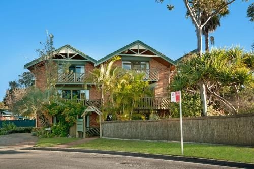 Gilmore Court 4 Byron Bay0