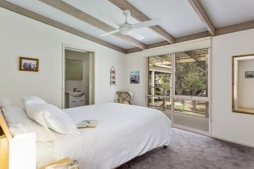 Harry's Retreat4