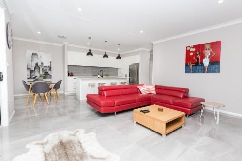 Best Central Wagga Townhouse0