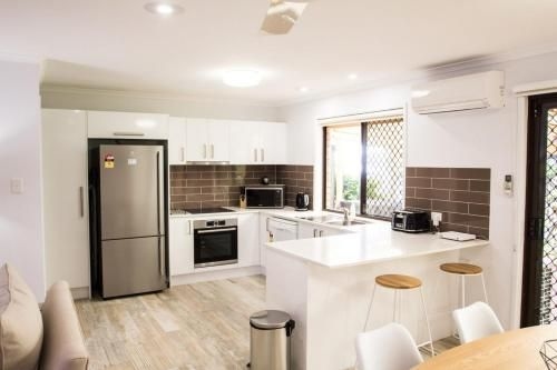 Wellington Parade 1/15a, Shelly Beach, Caloundra1