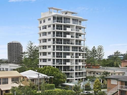 Eden Apartments Unit 801 - Modern 2 bedroom apartment close to the beach with free Wi-Fi1