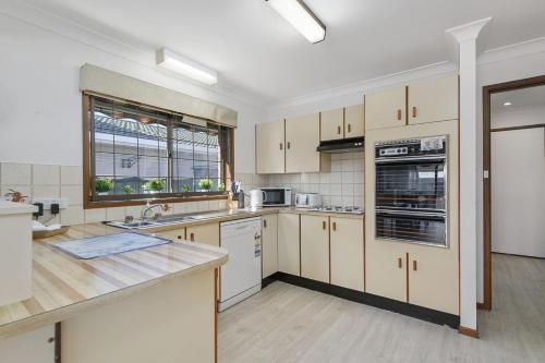 29a Ballina Crescent, Port Macquarie1