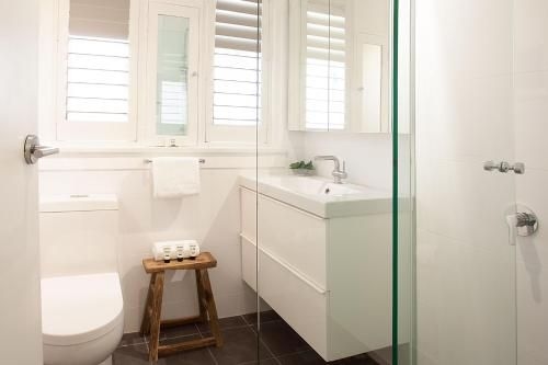 Cosy Flat in Art Deco Building Minutes From City1