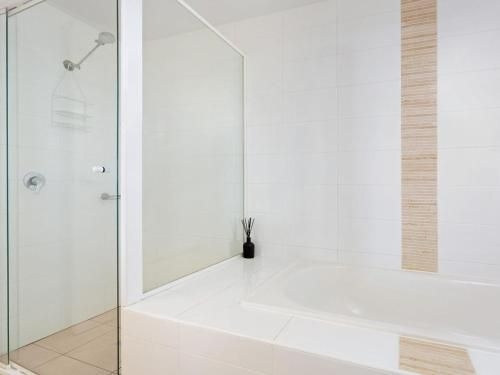 The Crest 201 - Forster CBD!3